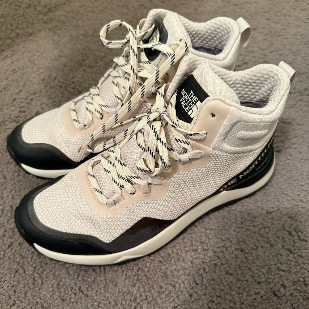 Women's north face hiking boot